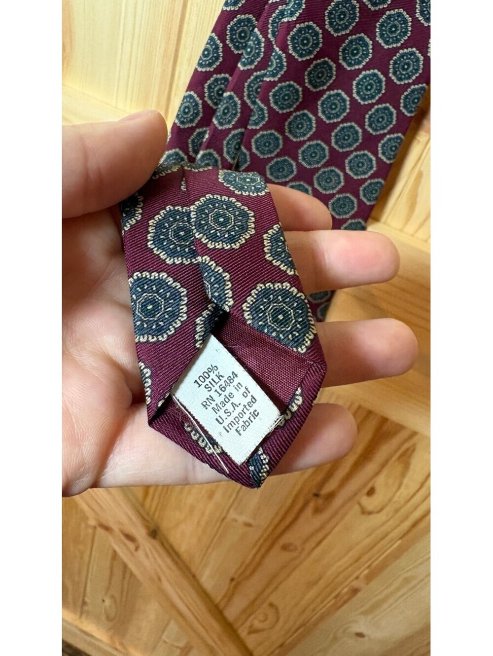 Hastings Bay Burgundy Silk Men's Tie with Circular Pattern
